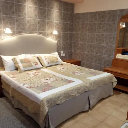 Hotel Ionian Di Mare 3*